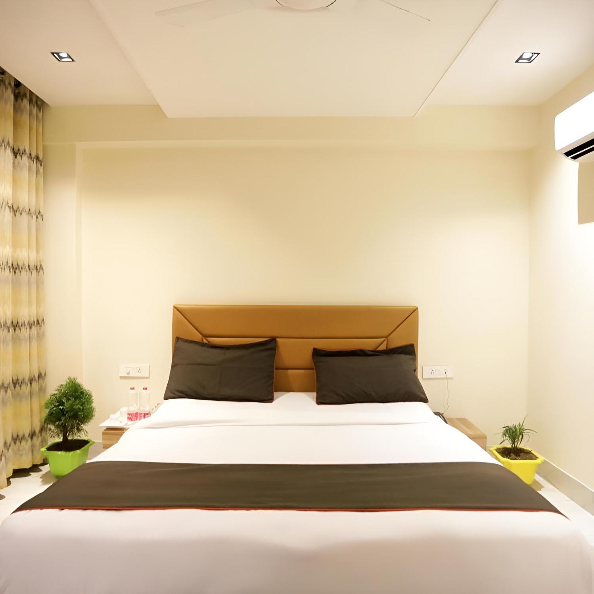 Goodluck House Near Terminal 3 Igi Airport Hotel New Delhi Exterior photo